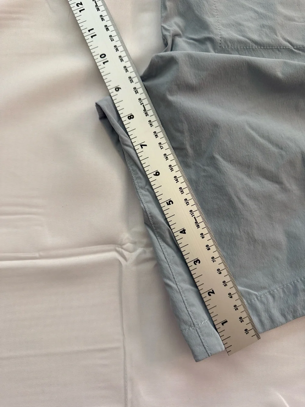 The North Face Men's Light Gray Flat-Front Shorts